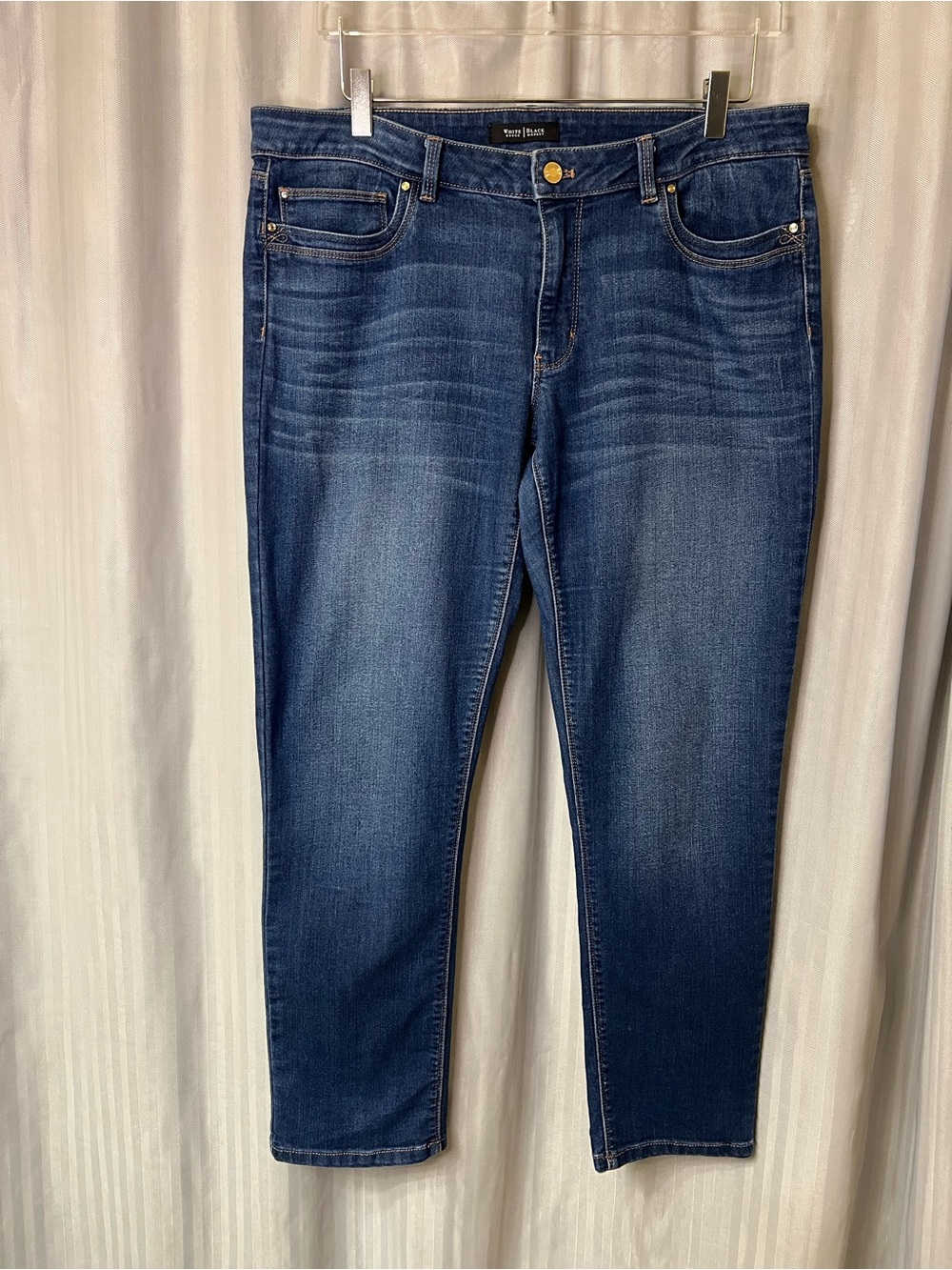 White House Black Market slim leg Dark Blue Ankle Jeans 14R
